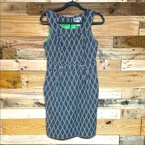 Robbie Bee size 6 Gray with White Design Sleeveless Stretchy Sheath Dress
